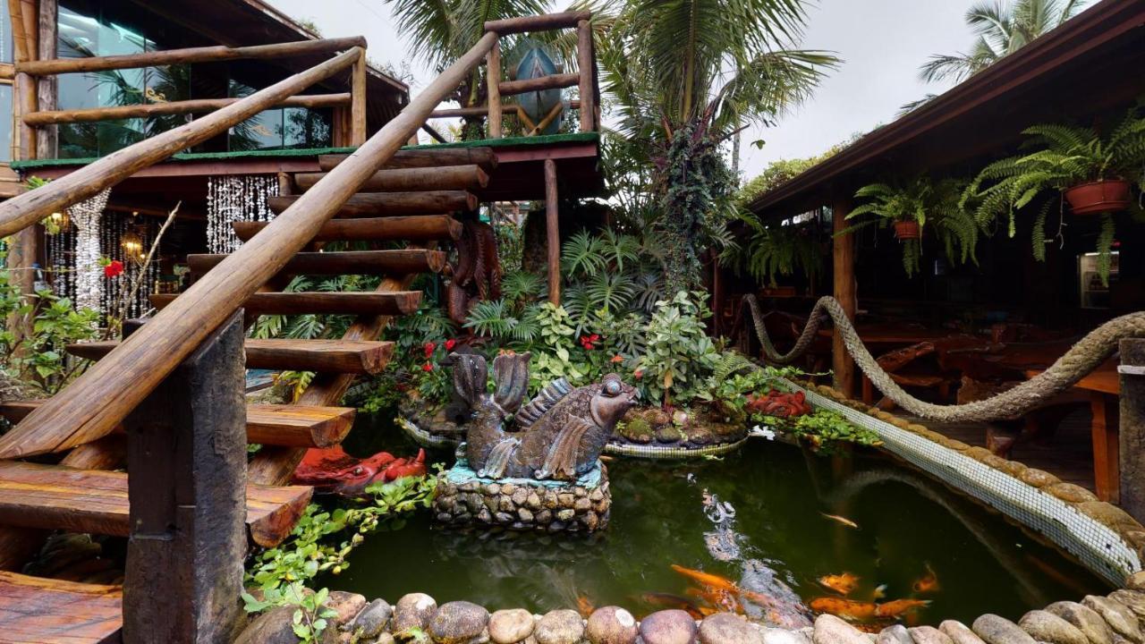 Grajagan Surf Resort Ilha do Mel Eksteriør billede