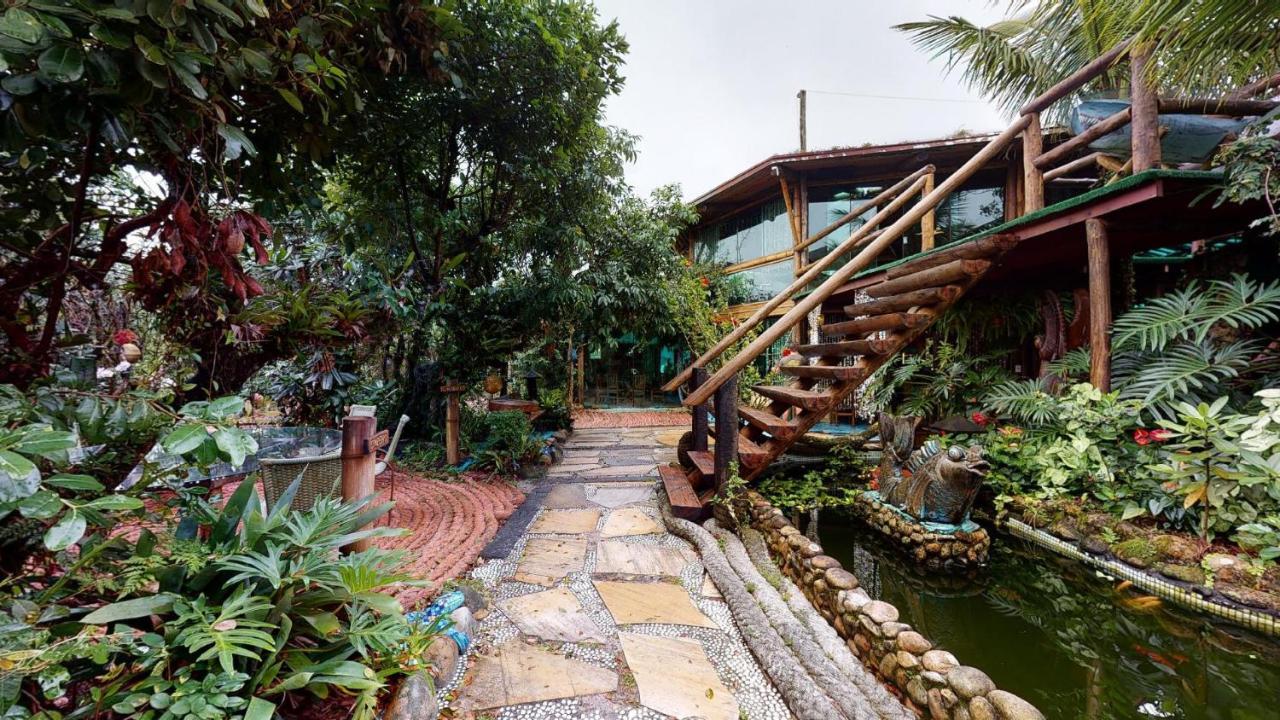 Grajagan Surf Resort Ilha do Mel Eksteriør billede