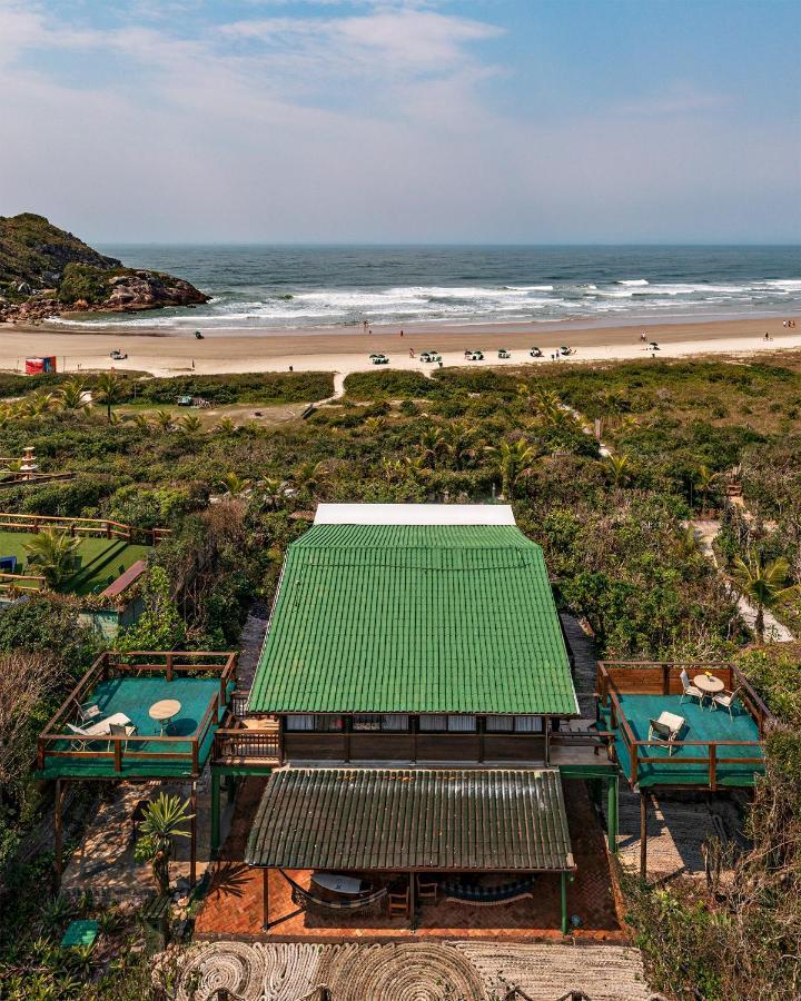 Grajagan Surf Resort Ilha do Mel Eksteriør billede