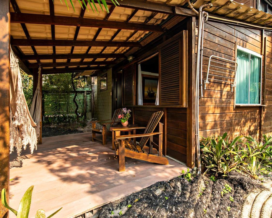 Grajagan Surf Resort Ilha do Mel Værelse billede
