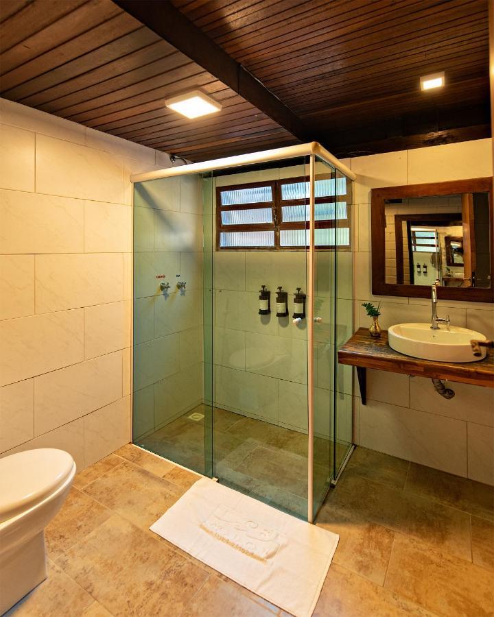 Grajagan Surf Resort Ilha do Mel Eksteriør billede