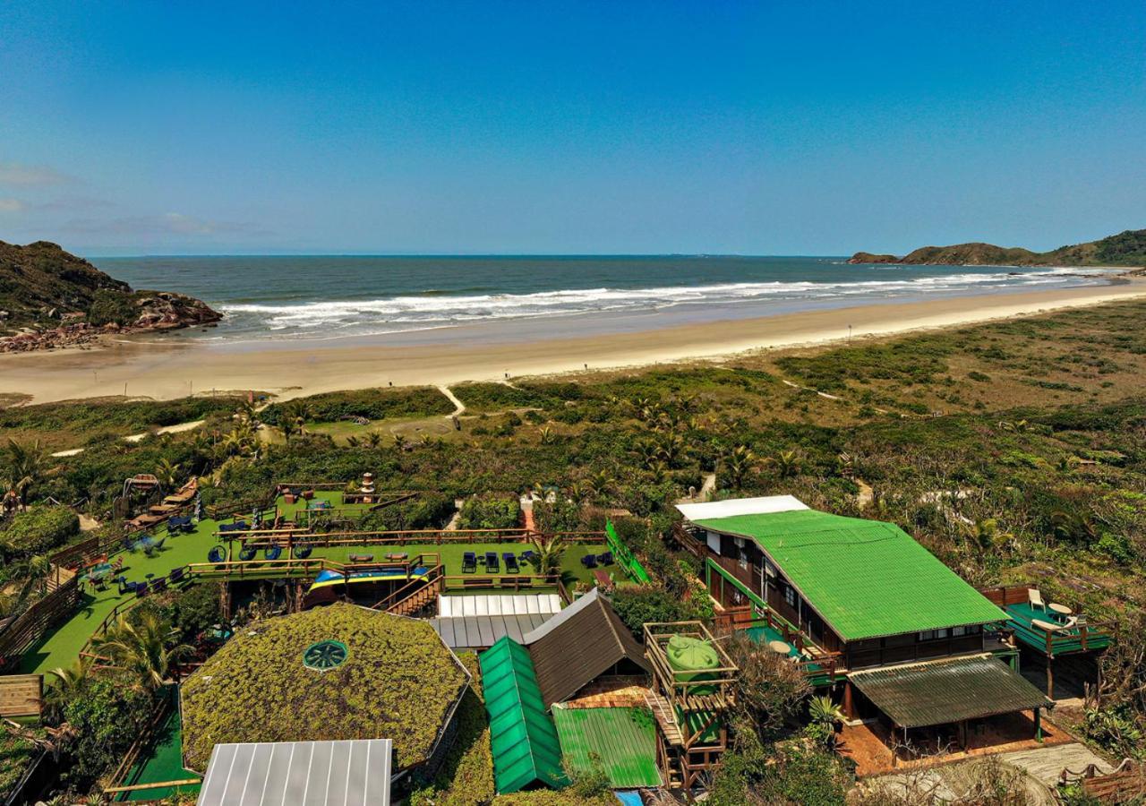 Grajagan Surf Resort Ilha do Mel Eksteriør billede