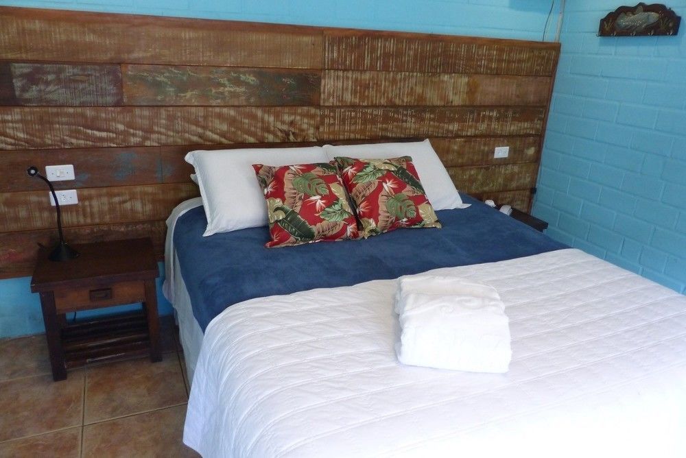 Grajagan Surf Resort Ilha do Mel Eksteriør billede
