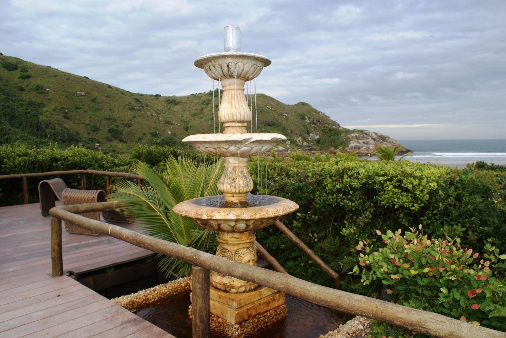 Grajagan Surf Resort Ilha do Mel Eksteriør billede